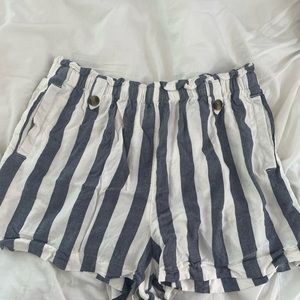 BLUE AND WHITE STRIPED BALLOON SHORTS